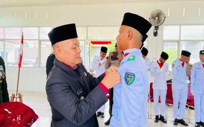 28 Siswa MAN 2 Pesisir Selatan Dikukuhkan sebagai Paskibraka Kecamatan IV Jurai