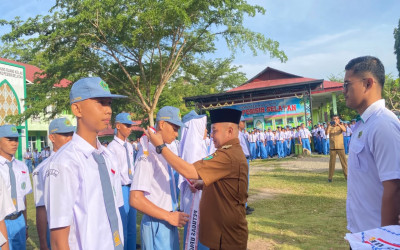 MAN 2 Pesisir Selatan Lepas 32 Calon Paskibraka ke Tingkat Kabupaten dan Kecamatan