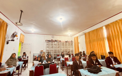 MAN 2 Pesisir Selatan Sambut 10 Mahasiswa PPL-KKN Terintegrasi UIN Imam Bonjol Padang