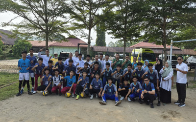 Pererat Persaudaraan, MAN 2 Pesisir Selatan Sambut Laga Persahabatan MAN 1